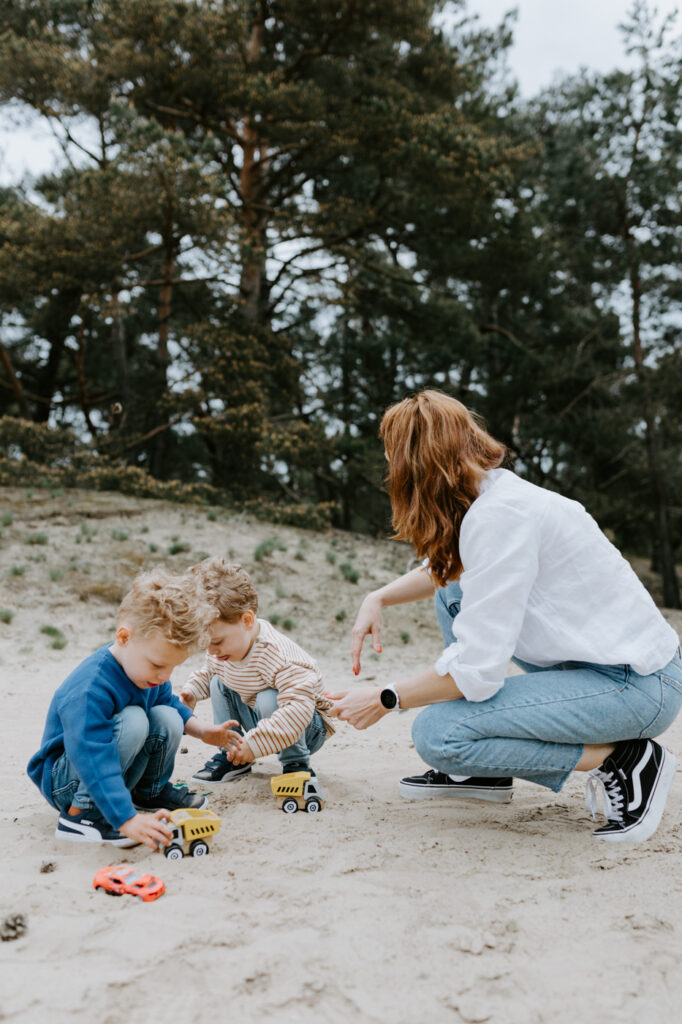 Wekeromse zand | Fotoshoot | Samen spelen in het zand