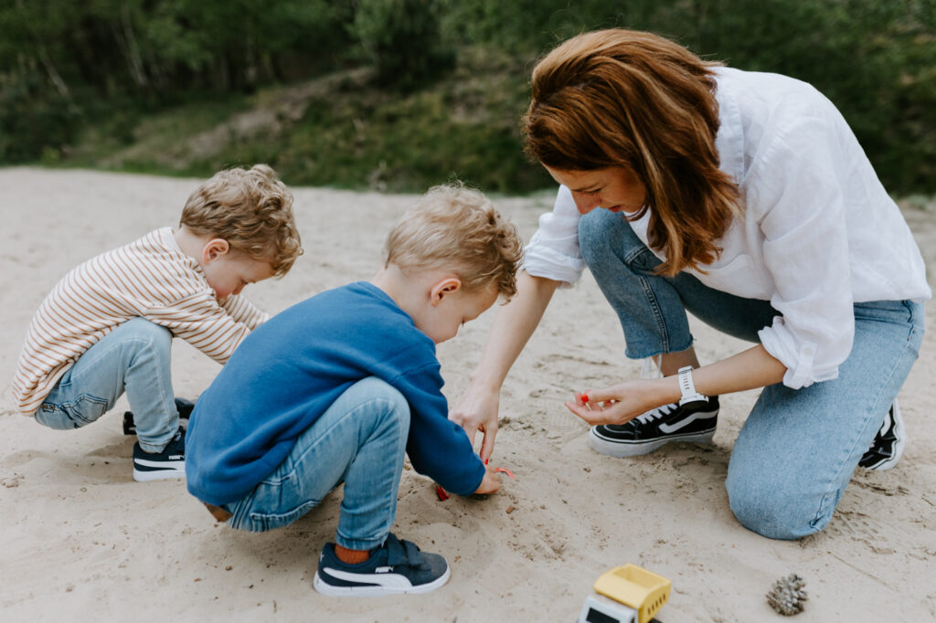 Wekeromse zand | Fotoshoot | Samen spelen in het zand