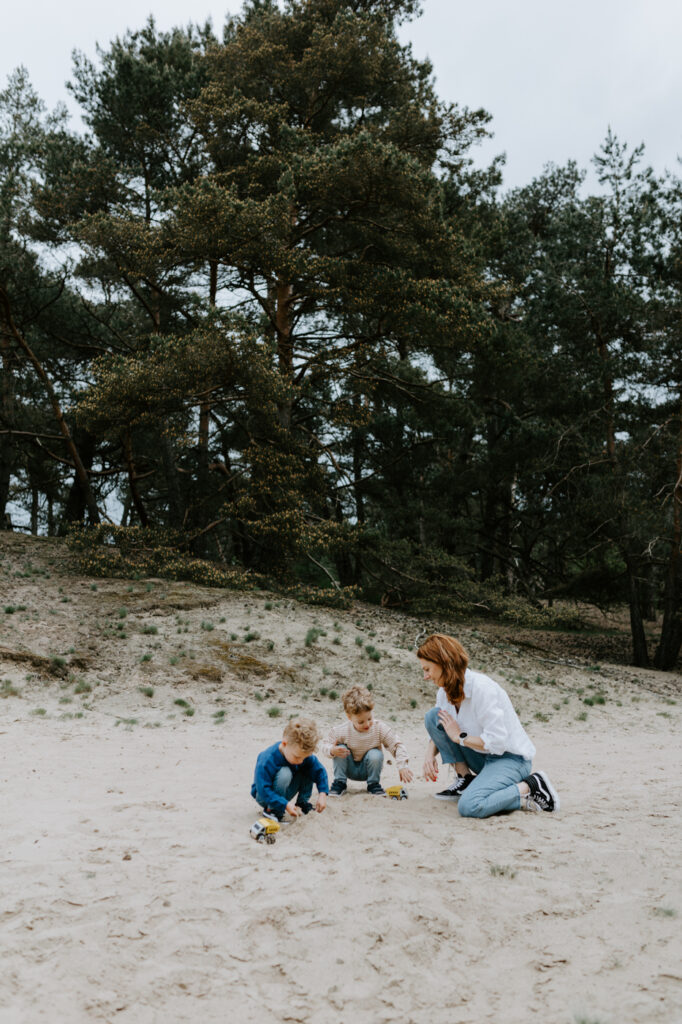 Wekeromse zand | Fotoshoot | Samen spelen in het zand