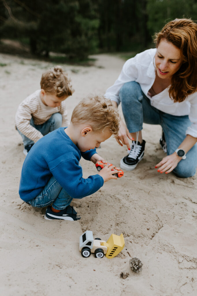 Wekeromse zand | Fotoshoot | Samen spelen in het zand