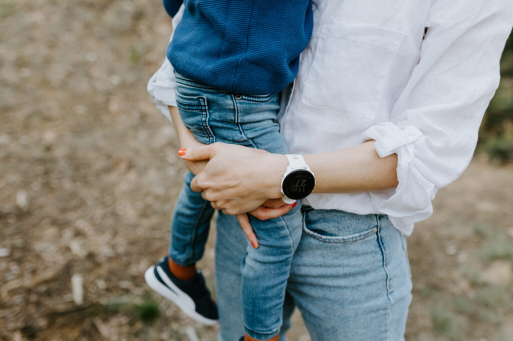 Wekeromse zand | Fotoshoot | Knuffelen met mama