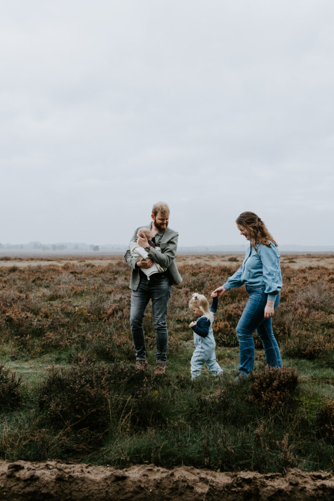 Fotoshoot gezin buiten in Ede